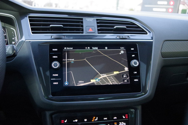 Volkswagen Tiguan 1.4 TSI eHybrid 245 PK R-Line Business+ PHEV, Panoramadak, Adap. Cruise Control, Winterpakket