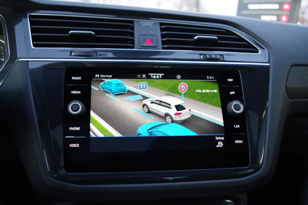 Volkswagen Tiguan 1.4 TSI eHybrid 245 PK R-Line Business+ PHEV, Panoramadak, Adap. Cruise Control, Winterpakket