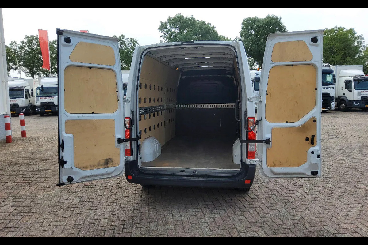 Renault Master 135 PK EURO 6 L3H2 GESLOTEN - VLV-69-R