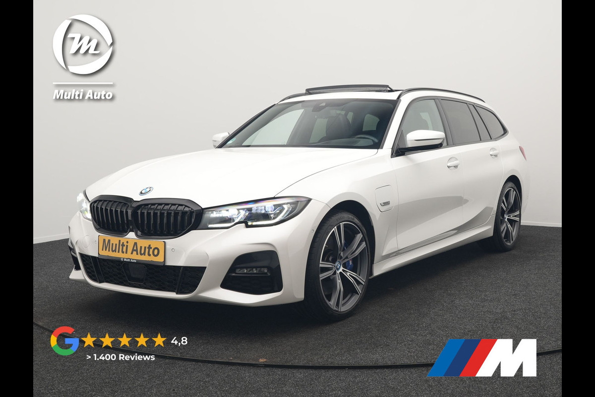 BMW 3 Serie Touring 330e xDrive M Sport Plug In Hybrid 293pk Dealer O.H. PHEV | Panodak | Head Up | Adaptive Cruise | Laser LED | 360 Camera | 19"L.M | Alcantara Sportstoelen Memory & Verwarmd | Sfeerverlichting | Apple Carplay | Keyless | Blis | Navigatie | Virtu