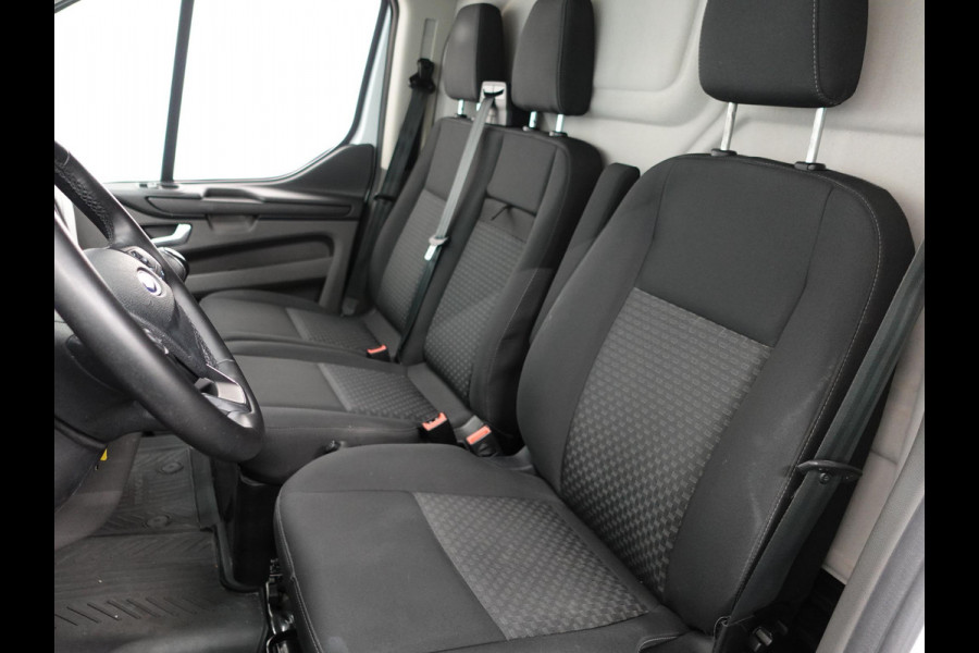 Ford Transit Custom 300 2.0 TDCI L2H1 Trend Navigatie Cruise Control Parkeersenoren Airco Camera Carplay Trekhaak