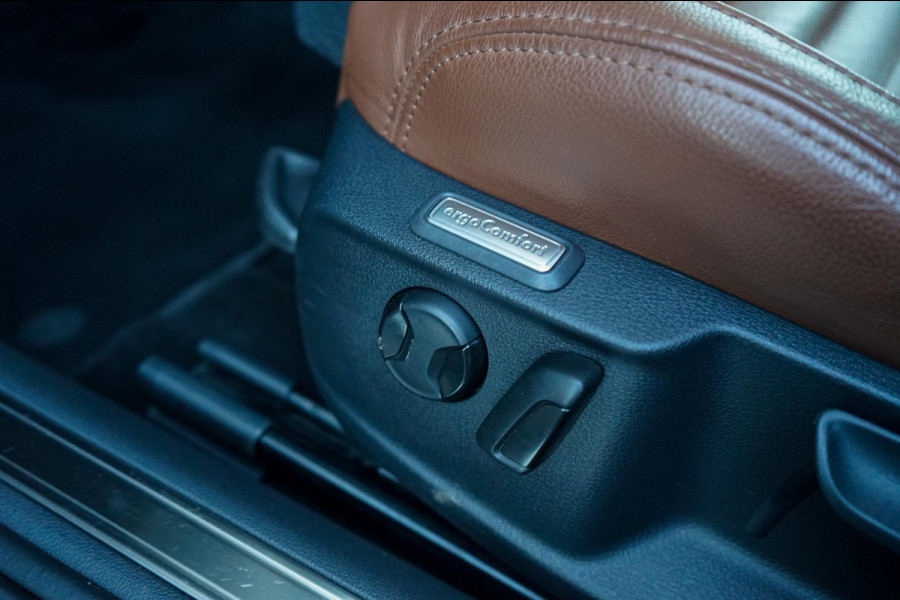 Volkswagen Passat Variant 1.5 TSI R-Line Business +