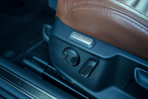 Volkswagen Passat Variant 1.5 TSI R-Line Business +