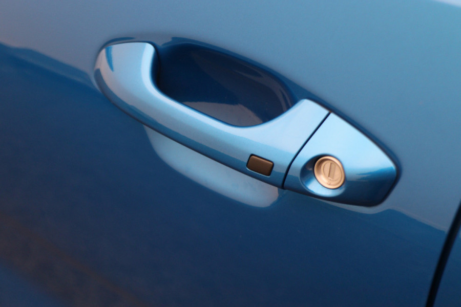 Kia Stonic 1.0 T-GDi MHEV DynamicPlusLine Automaat Two-Tone, Camera, Apple Carplay, Keyless, Climate, PDC