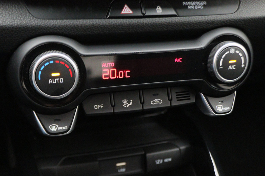 Kia Stonic 1.0 T-GDi MHEV DynamicPlusLine Automaat Two-Tone, Camera, Apple Carplay, Keyless, Climate, PDC