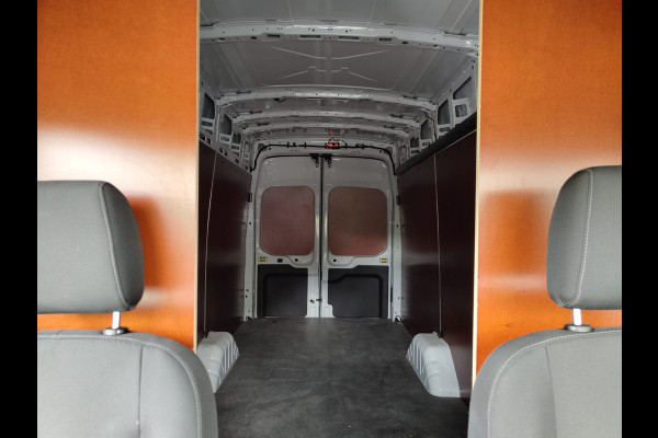Ford Transit 2.0TDCI 130pk 350 L4H3 Navi Camera Pdc Apple Carplay Android WiFi Airco Cruise Control Voorruit-Verwarmd Regensensor DAB Schuifdeur Betonplex Vloer Wandbetimmering Roll Stability Control Led Spoorwisselassist Euro 6 Zeer Compleet!