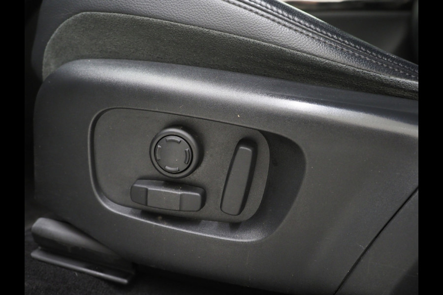 Land Rover Range Rover Evoque 1.5 P300e AWD R-Dynamic SE | Panoramadak | Leder | Camera | Memory | Adaptive Cruise | Virtual | Carplay