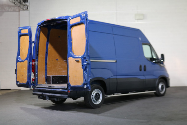 Iveco Daily 35S14 L2 H2 Airco Automaat 3.5T Trekhaak