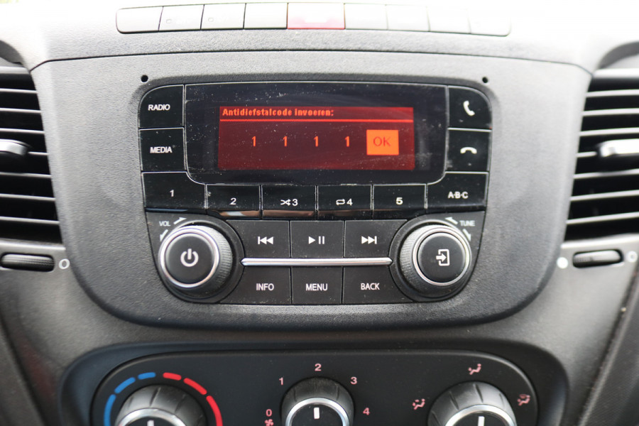 Iveco Daily 35S14 L2 H2 Airco Automaat 3.5T Trekhaak