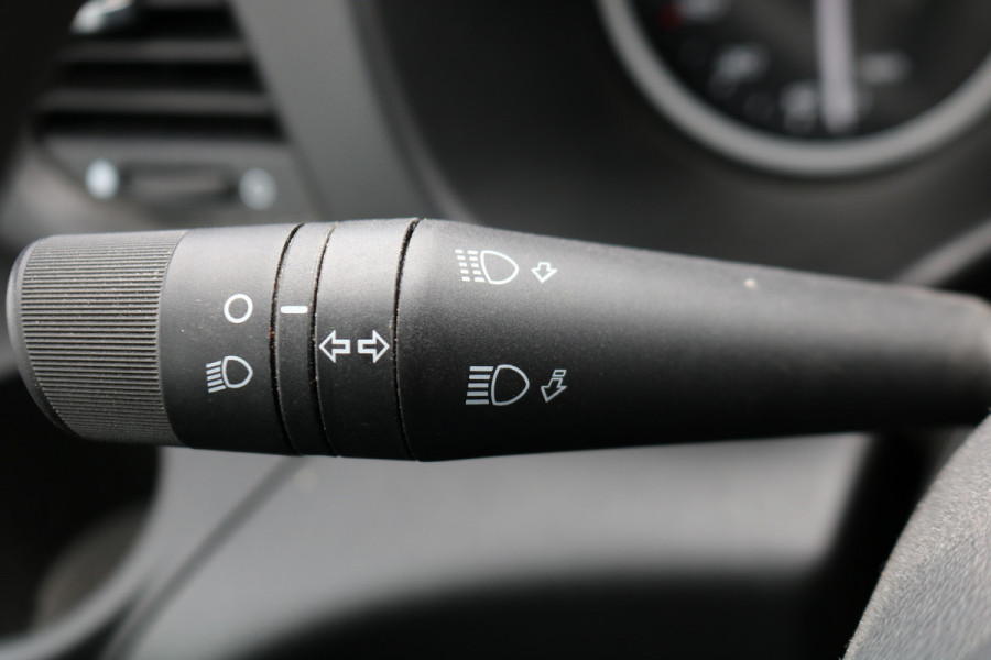 Iveco Daily 35S14 L2 H2 Airco Automaat 3.5T Trekhaak