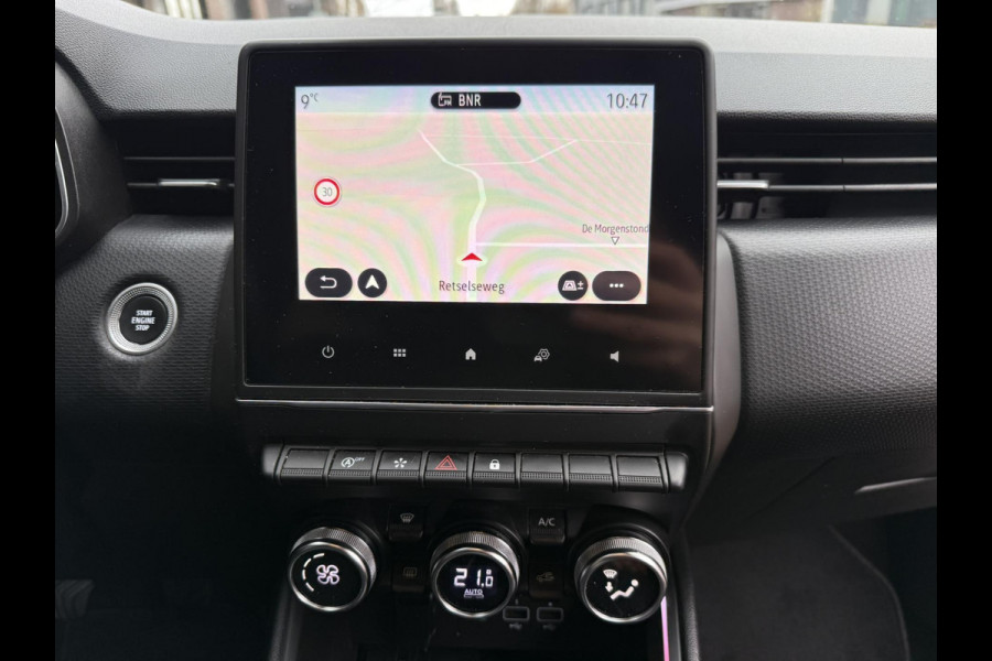 Renault Clio 1.0 TCe Intens / 101 PK / NAVI + Style Pakket / ALL-Season banden / Renault dealer onderhouden / NED-Clio / 1e Eigena