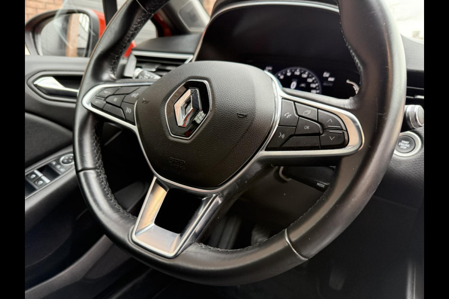 Renault Clio 1.0 TCe Intens / 101 PK / NAVI + Style Pakket / ALL-Season banden / Renault dealer onderhouden / NED-Clio / 1e Eigena
