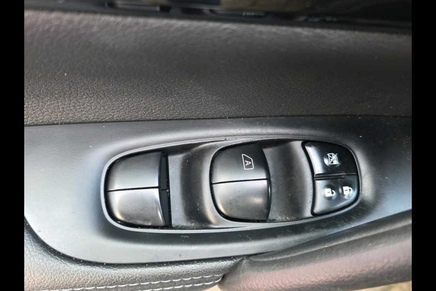 Nissan QASHQAI 1.2 Tekna | Volleder | Stoelverwarming | Pano | 360 Camera | Elektrische Stoel |