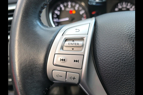 Nissan QASHQAI 1.2 Tekna | Volleder | Stoelverwarming | Pano | 360 Camera | Elektrische Stoel |