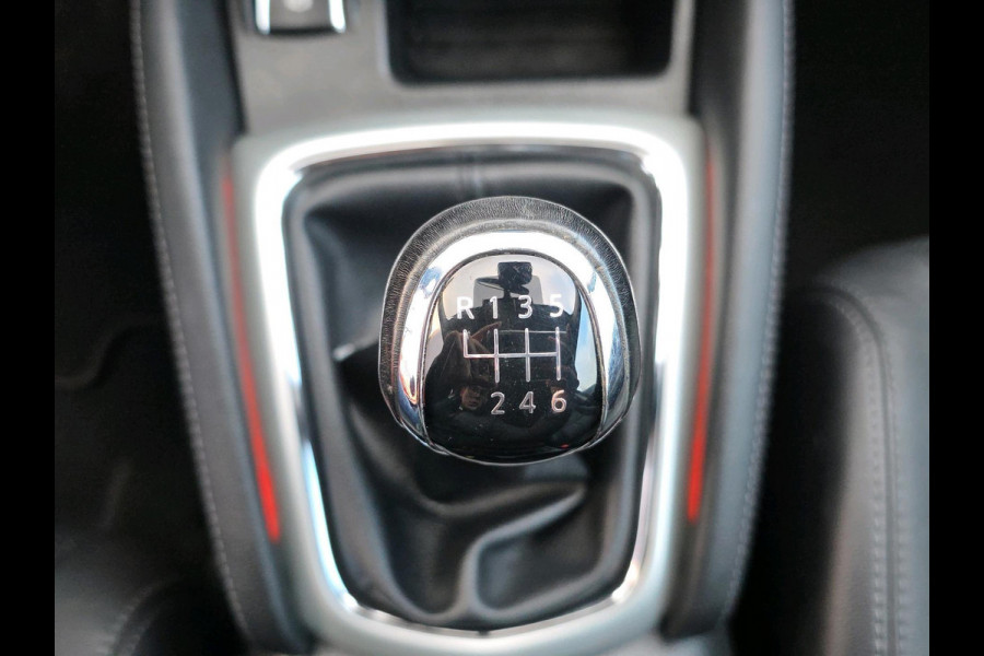 Nissan QASHQAI 1.2 Tekna | Volleder | Stoelverwarming | Pano | 360 Camera | Elektrische Stoel |