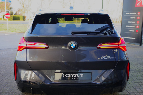 BMW X3 30e xDrive 300 PK M Sport PHEV, Panoramadak, Harman/Kardon, Iconic Glow, 360 Camera