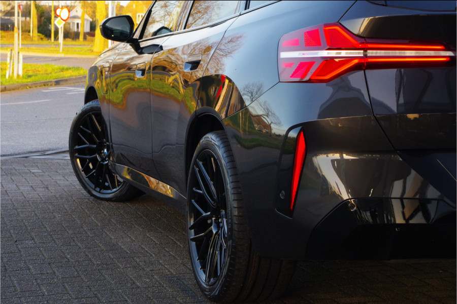 BMW X3 30e xDrive 300 PK M Sport PHEV, Panoramadak, Harman/Kardon, Iconic Glow, 360 Camera