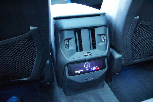 BMW X3 30e xDrive 300 PK M Sport PHEV, Panoramadak, Harman/Kardon, Iconic Glow, 360 Camera