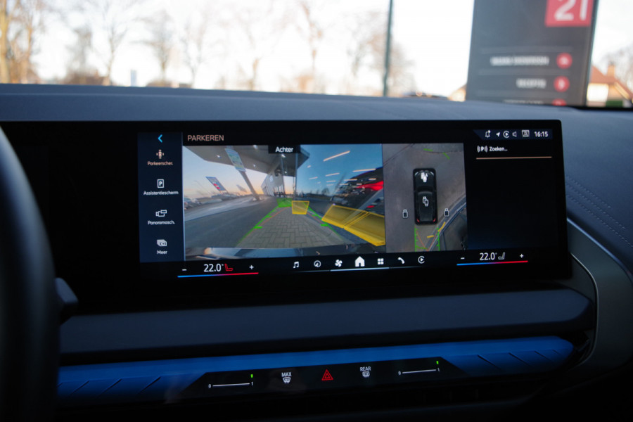 BMW X3 30e xDrive 300 PK M Sport PHEV, Panoramadak, Harman/Kardon, Iconic Glow, 360 Camera