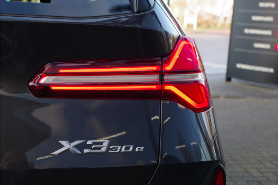 BMW X3 30e xDrive 300 PK M Sport PHEV, Panoramadak, Harman/Kardon, Iconic Glow, 360 Camera