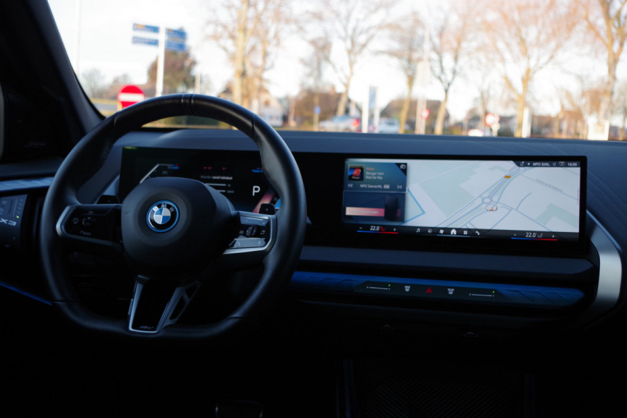 BMW X3 30e xDrive 300 PK M Sport PHEV, Panoramadak, Harman/Kardon, Iconic Glow, 360 Camera