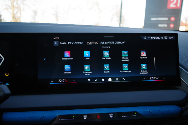 BMW X3 30e xDrive 300 PK M Sport PHEV, Panoramadak, Harman/Kardon, Iconic Glow, 360 Camera