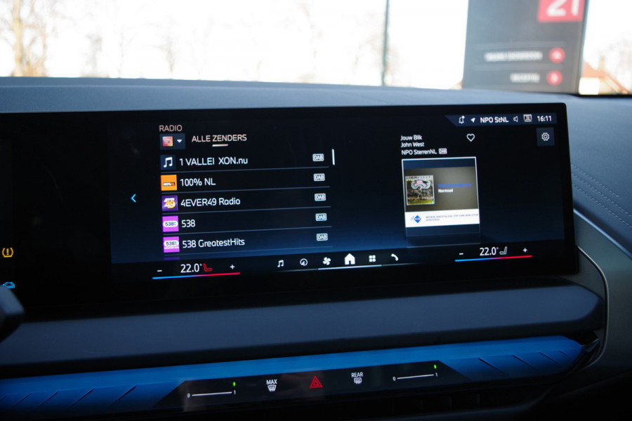 BMW X3 30e xDrive 300 PK M Sport PHEV, Panoramadak, Harman/Kardon, Iconic Glow, 360 Camera