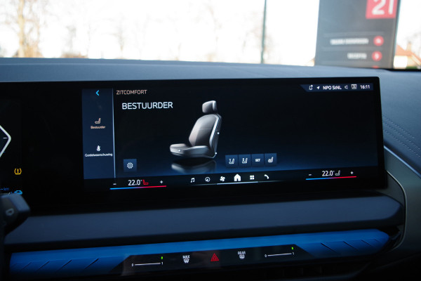 BMW X3 30e xDrive 300 PK M Sport PHEV, Panoramadak, Harman/Kardon, Iconic Glow, 360 Camera