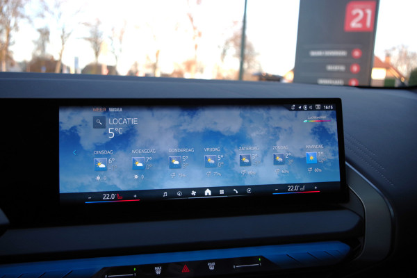 BMW X3 30e xDrive 300 PK M Sport PHEV, Panoramadak, Harman/Kardon, Iconic Glow, 360 Camera