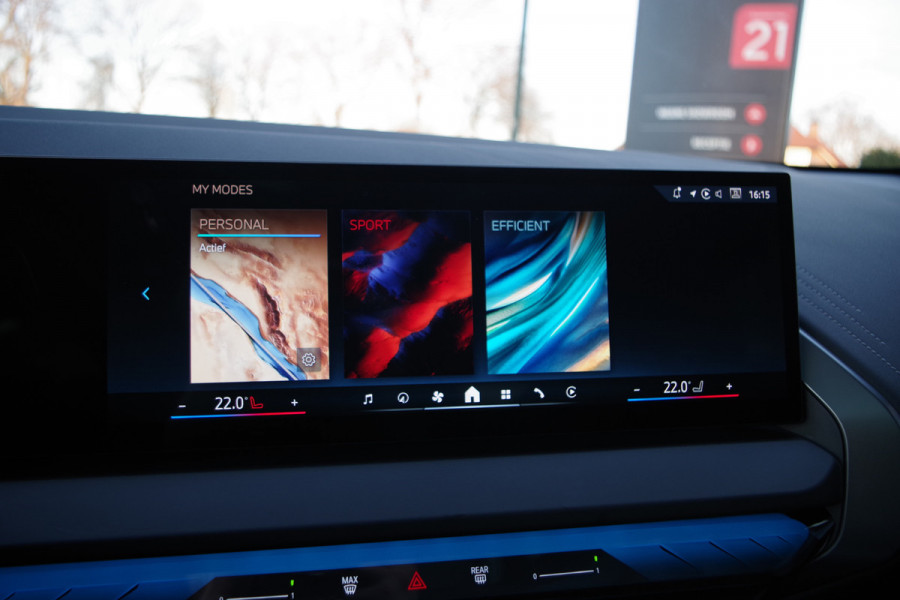 BMW X3 30e xDrive 300 PK M Sport PHEV, Panoramadak, Harman/Kardon, Iconic Glow, 360 Camera