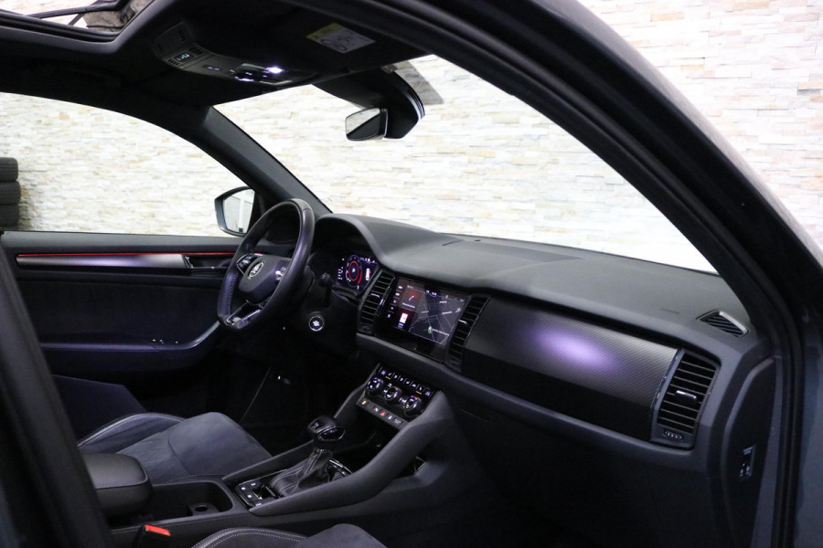 Škoda Kodiaq 1.5 TSI Sportline Business | Panoramadak | Virtual Cockpit | Camera | CANTON | ACC | Carplay | Electr. Stoel | Dodehoeksensoren | ORIG NL | Vol opties |