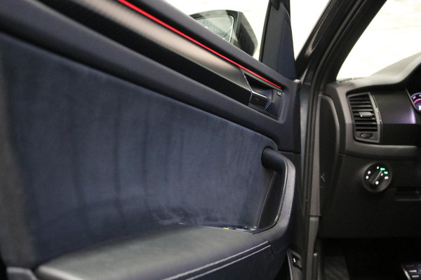 Škoda Kodiaq 1.5 TSI Sportline Business | Panoramadak | Virtual Cockpit | Camera | CANTON | ACC | Carplay | Electr. Stoel | Dodehoeksensoren | ORIG NL | Vol opties |