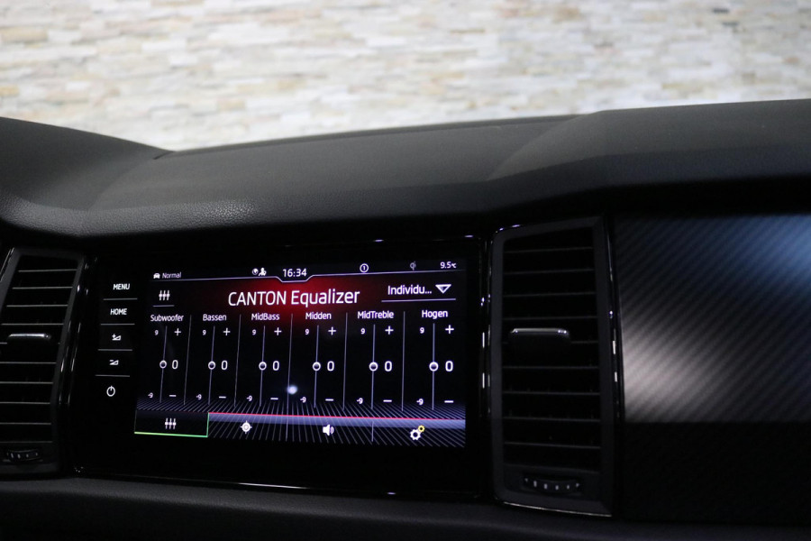 Škoda Kodiaq 1.5 TSI Sportline Business | Panoramadak | Virtual Cockpit | Camera | CANTON | ACC | Carplay | Electr. Stoel | Dodehoeksensoren | ORIG NL | Vol opties |