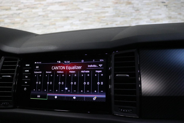 Škoda Kodiaq 1.5 TSI Sportline Business | Panoramadak | Virtual Cockpit | Camera | CANTON | ACC | Carplay | Electr. Stoel | Dodehoeksensoren | ORIG NL | Vol opties |