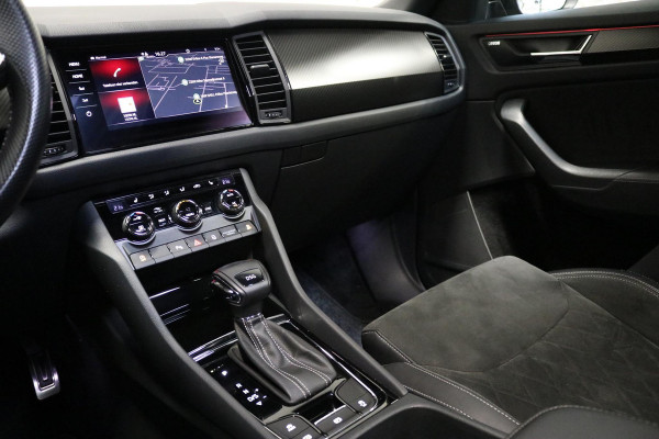 Škoda Kodiaq 1.5 TSI Sportline Business | Panoramadak | Virtual Cockpit | Camera | CANTON | ACC | Carplay | Electr. Stoel | Dodehoeksensoren | ORIG NL | Vol opties |