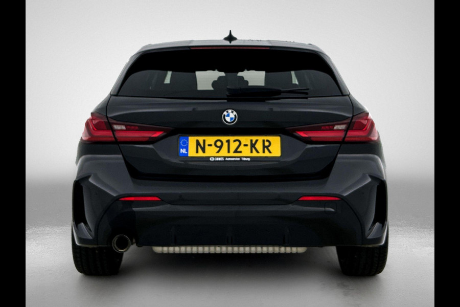 BMW 1-serie 118i High Executive M-SPORT | BLACK-LINE | HEAD-UP | HARMAN KARDON
