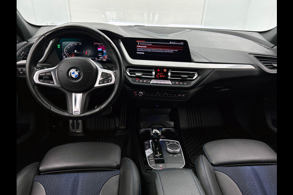 BMW 1-serie 118i High Executive M-SPORT | BLACK-LINE | HEAD-UP | HARMAN KARDON