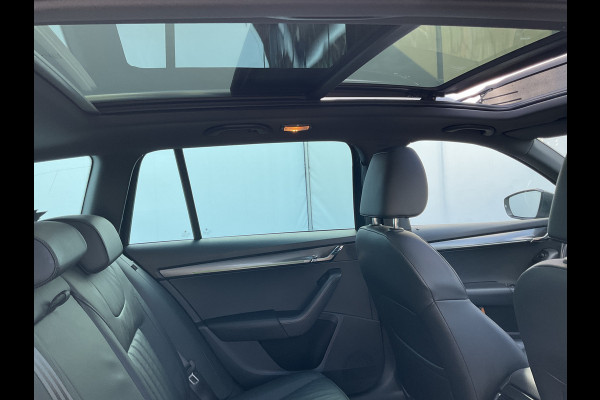 Škoda Octavia Combi 1.5 TSI Au7 Leer Panodak Trekhaak Stoelverw. Carplay Greentech Business Edition Plus