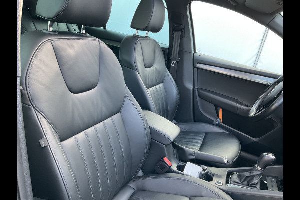 Škoda Octavia Combi 1.5 TSI Au7 Leer Panodak Trekhaak Stoelverw. Carplay Greentech Business Edition Plus