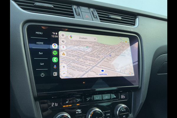 Škoda Octavia Combi 1.5 TSI Au7 Leer Panodak Trekhaak Stoelverw. Carplay Greentech Business Edition Plus