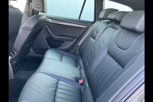Škoda Octavia Combi 1.5 TSI Au7 Leer Panodak Trekhaak Stoelverw. Carplay Greentech Business Edition Plus