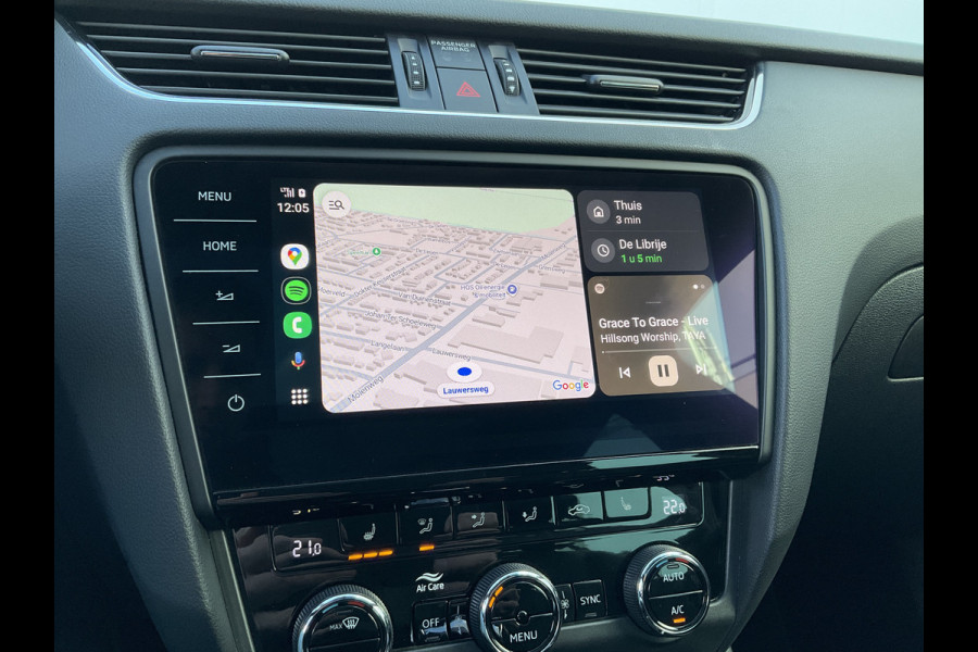 Škoda Octavia Combi 1.5 TSI Au7 Leer Panodak Trekhaak Stoelverw. Carplay Greentech Business Edition Plus