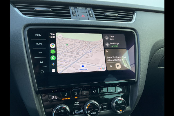 Škoda Octavia Combi 1.5 TSI Au7 Leer Panodak Trekhaak Stoelverw. Carplay Greentech Business Edition Plus