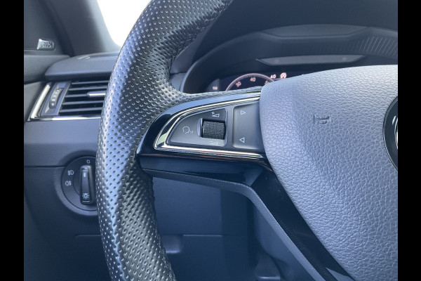 Škoda Octavia Combi 1.5 TSI Au7 Leer Panodak Trekhaak Stoelverw. Carplay Greentech Business Edition Plus
