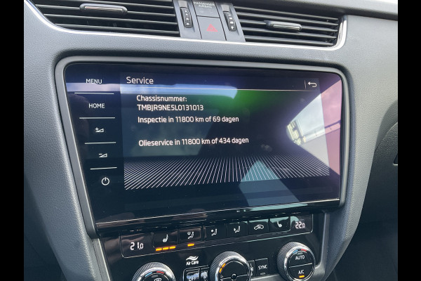 Škoda Octavia Combi 1.5 TSI Au7 Leer Panodak Trekhaak Stoelverw. Carplay Greentech Business Edition Plus