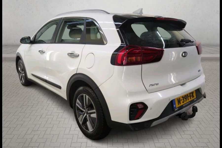Kia Niro 1.6 GDi Hybrid ExecutiveLine / Schuifdak / Trekhaak / Navigatie / Airco-ecc./ 1/2Leder / Radio multimedia / Apk 10-2027