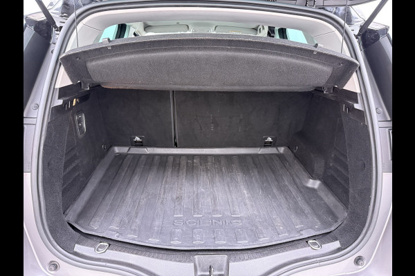 Renault Scénic 1.3TCe 141PK 3D-Navi Camera Lmv 20" Bose®-Sound Trekhaak Ecc Cruise Control Pdc Apple Carplay/Android Keyless Stoelverwarming+Massage Multi-Sense Led Regen-Lichtsensor Parkeer assistent Zeer complete Scenic, vanaf 2020 door ons onderhouden!