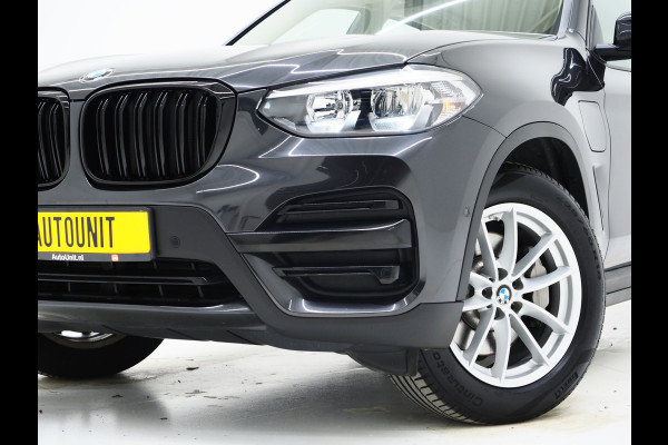 BMW X3 xDrive30e 292PK | Sportstoelen | Leder | Camera | Virtual | Stoelverwarming | DAB | Carplay