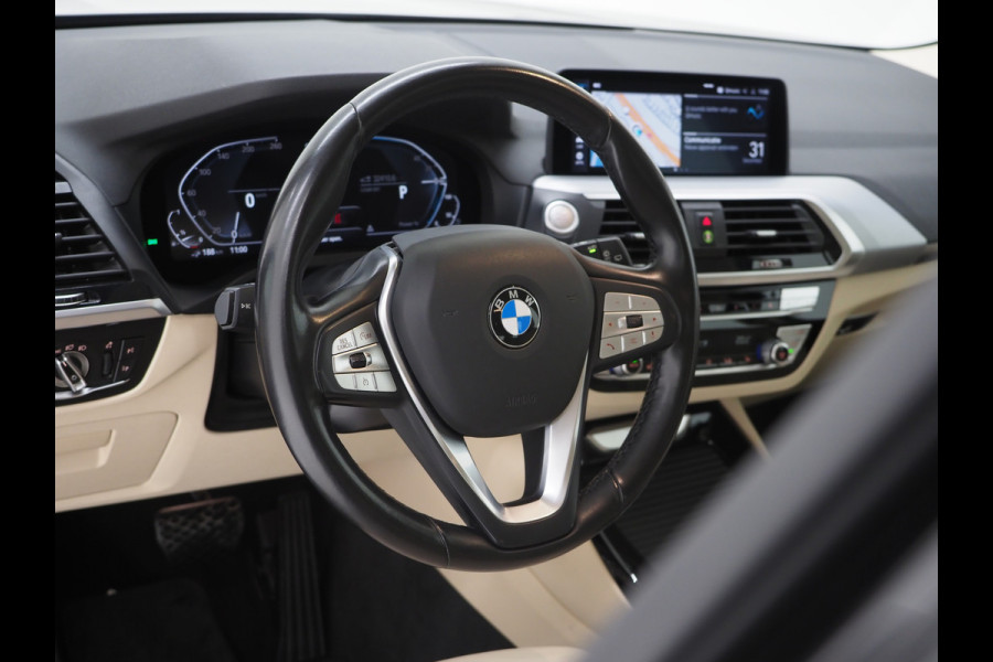 BMW X3 xDrive30e 292PK | Sportstoelen | Leder | Camera | Virtual | Stoelverwarming | DAB | Carplay