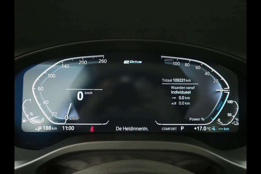 BMW X3 xDrive30e 292PK | Sportstoelen | Leder | Camera | Virtual | Stoelverwarming | DAB | Carplay